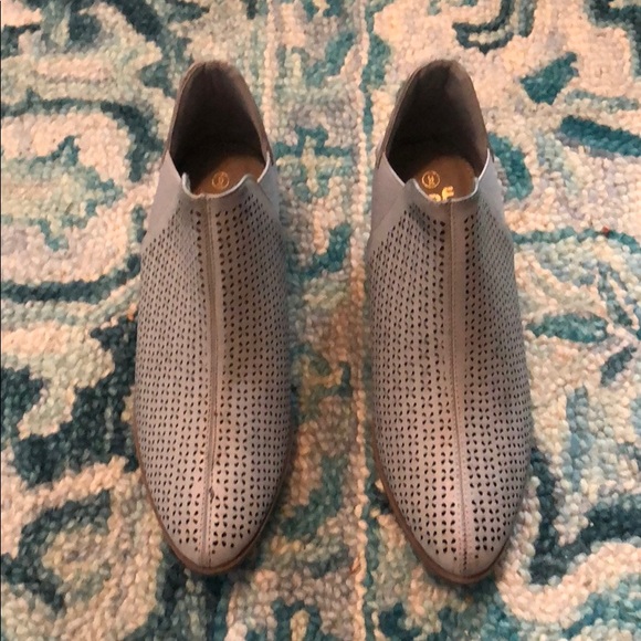 Grey Booties - Picture 2 of 4